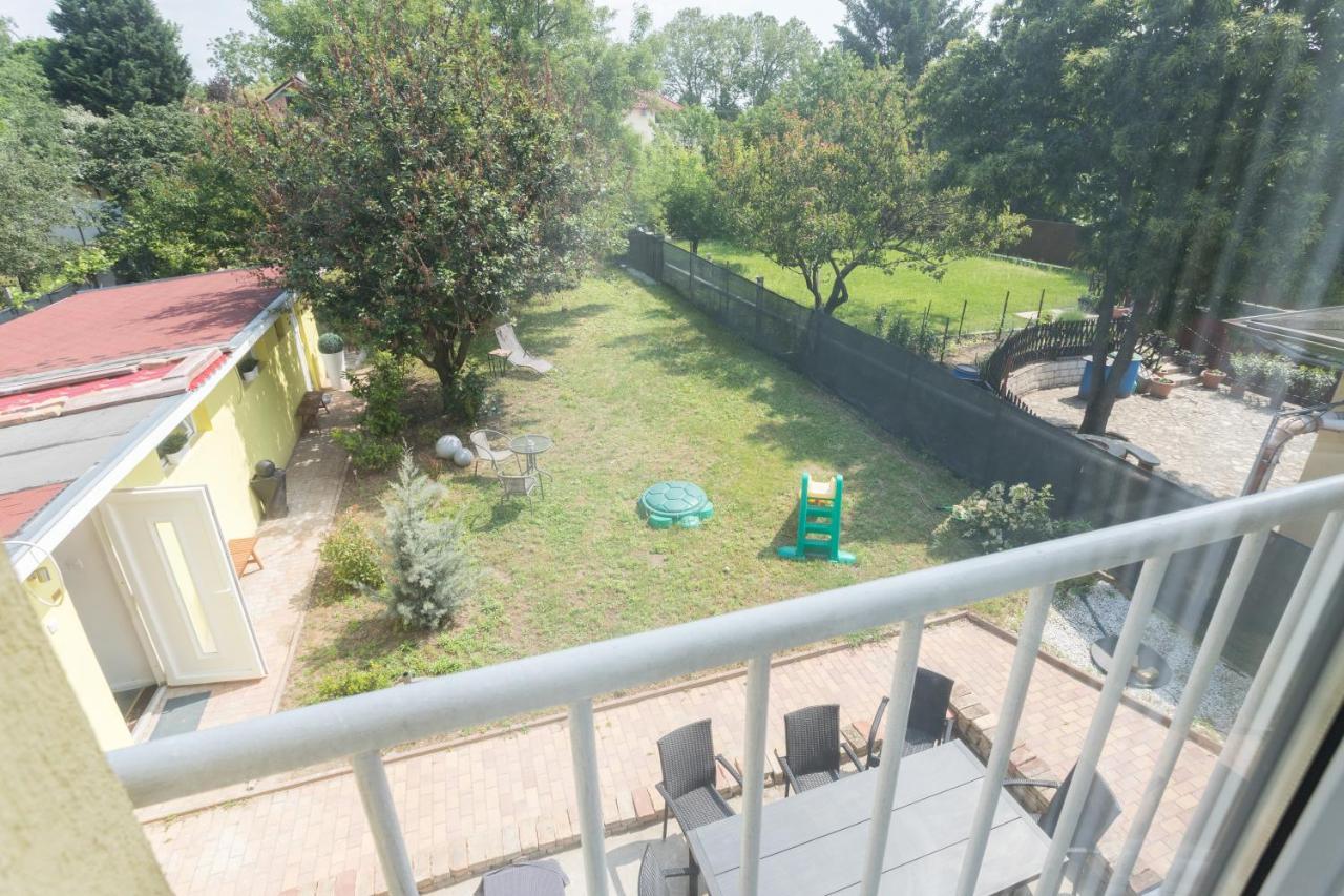 Hi-Bp Garden City Batsanyi Apartment 3 Rooms, Apartment Upstairs Near The City Train With Free Parking Будапеща Екстериор снимка